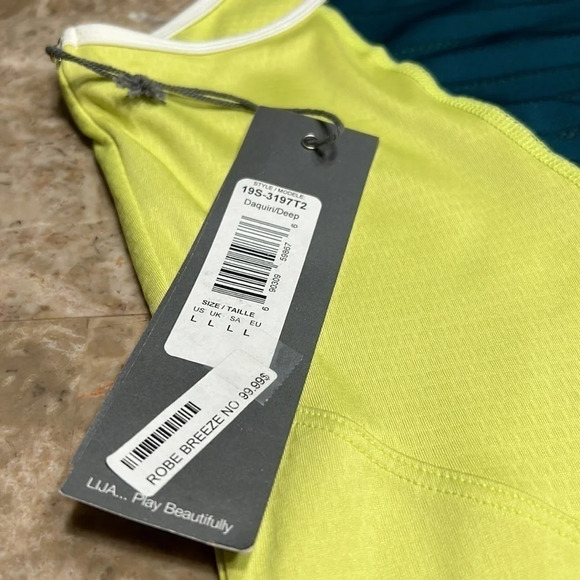 Tennis dress NWT  99$.  lime & dark green fit & flare,mini,activewear,coastal - Picture 8 of 10